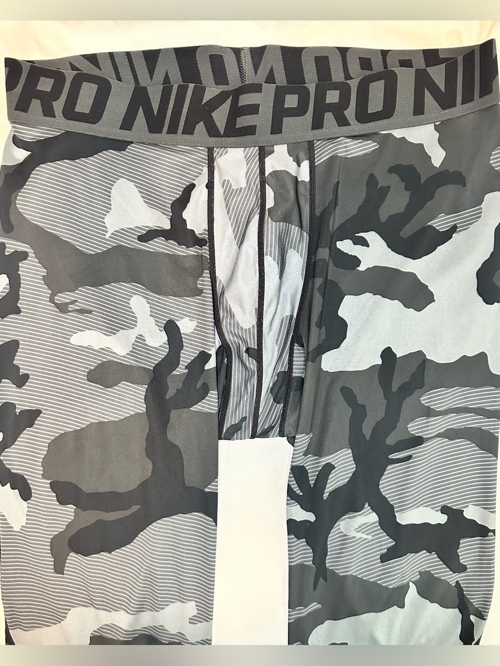 Nike Pro Compression Tights Camo Gray Black Men’s XL 20” Inseam Dri-FIT